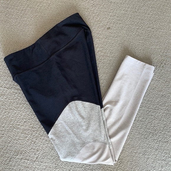 Outdoor Voices | Leggings (M) - Picture 1 of 3